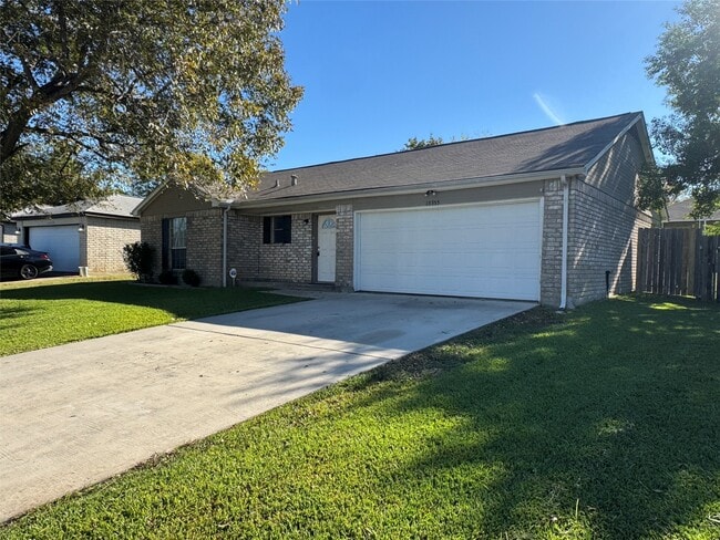 13355 Lake Breeze Ln in Willis, TX - Building Photo - Building Photo