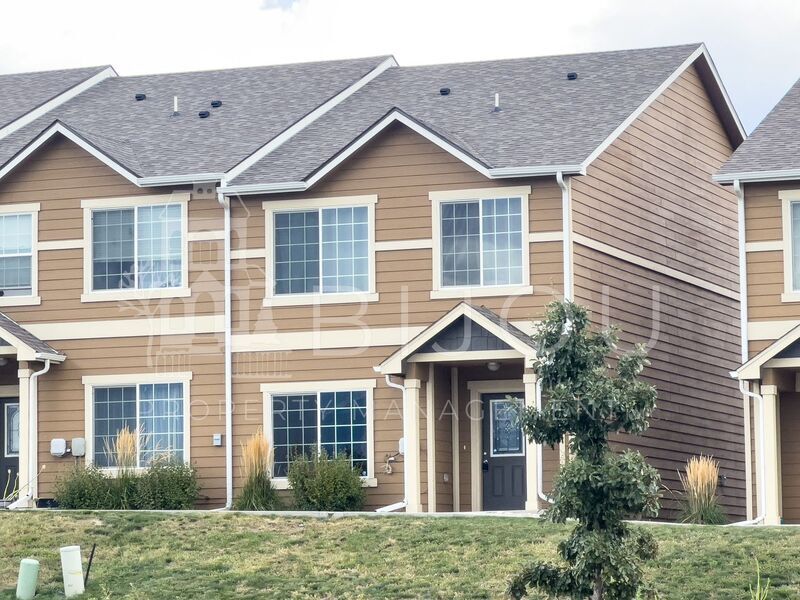 1822 Final View Aly in Colorado Springs, CO - Building Photo