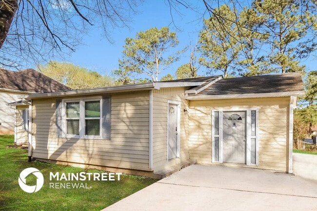 property at 19 Sioux Rd NE