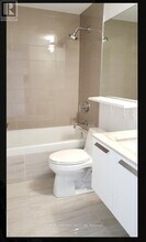 50 Charles St E in Toronto, ON - Building Photo - Building Photo