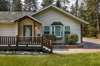 108 Timberlake Dr in Lakeside, MT - Building Photo - Building Photo