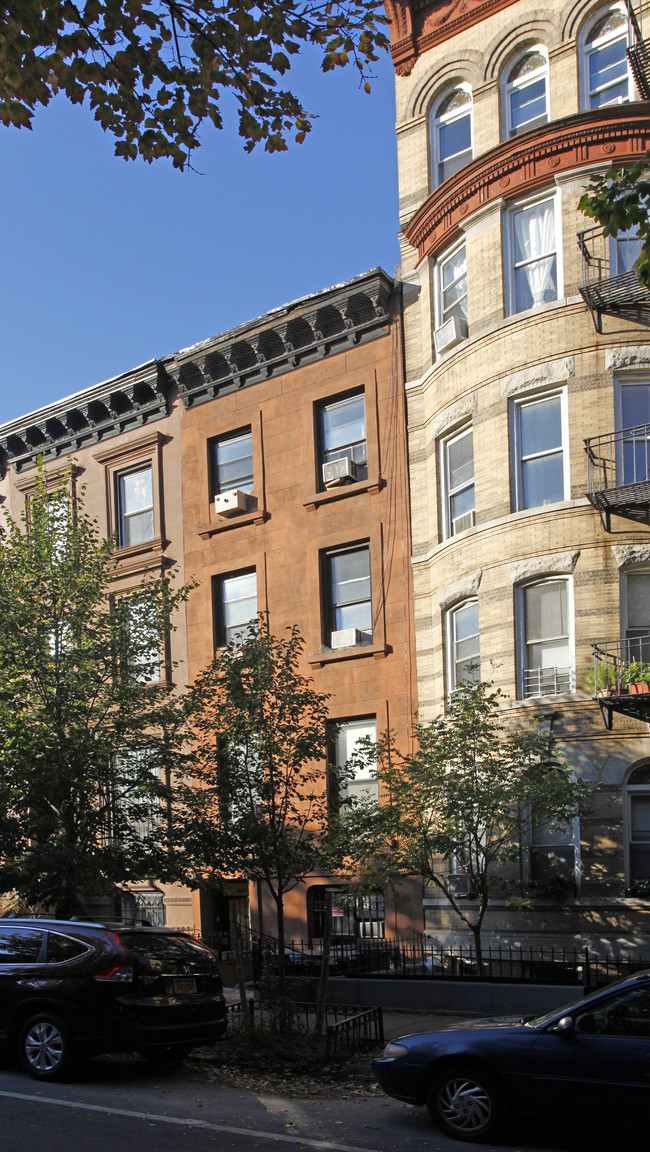 220 Cumberland St in Brooklyn, NY - Building Photo - Building Photo