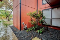 4801 Yucca Hill Dr in Austin, TX - Building Photo - Building Photo