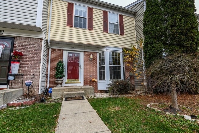 property at 207 Edge Creek Ln