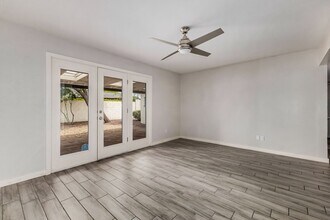 10833 N 38th Pl in Phoenix, AZ - Building Photo - Building Photo