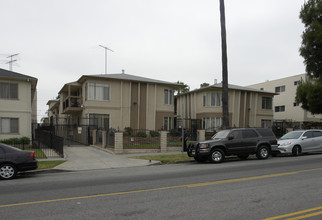 1623 N Hobart Blvd in Los Angeles, CA - Building Photo - Building Photo