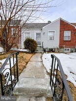 405 E Spruce St in Norristown, PA - Building Photo