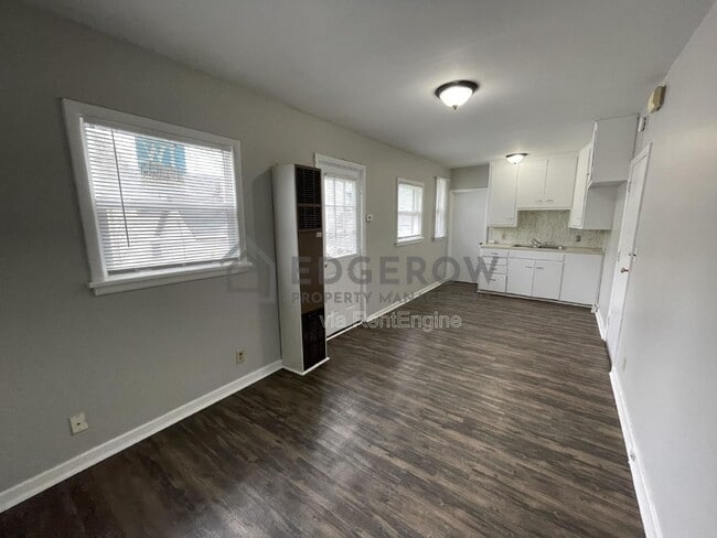 114 Strong Ave in Muskegon, MI - Building Photo - Building Photo