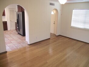 4005 Skyline Ave in El Paso, TX - Building Photo - Building Photo
