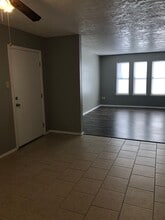 902 NE Tortoise Dr in Lawton, OK - Building Photo - Building Photo