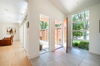 5624 Melshire Dr in Dallas, TX - Building Photo - Building Photo
