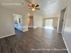 10 Estate Dr in Amelia, OH - Building Photo - Building Photo