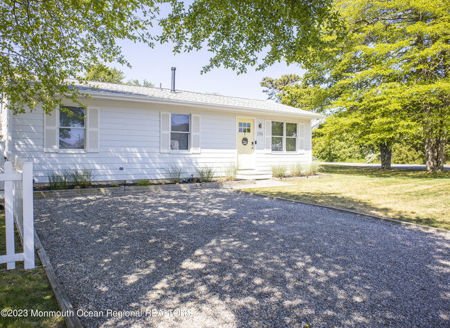 206 Theodore Ct in Brick, NJ - Building Photo - Building Photo