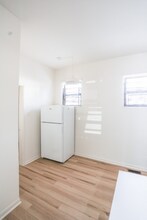 1454 W Erie St-Unit -1 in Chicago, IL - Building Photo - Building Photo