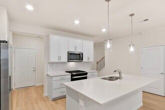 660 Switchgrass Wy in Bolingbrook, IL - Building Photo - Building Photo