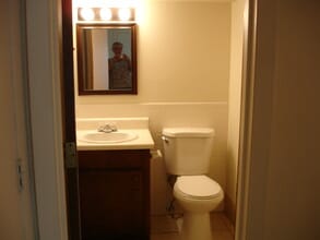 7101 N Park Ave in Gladstone, MO - Foto de edificio - Building Photo