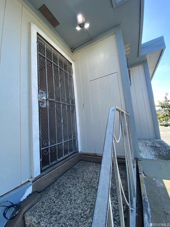 29 Wayland St in San Francisco, CA - Building Photo - Building Photo