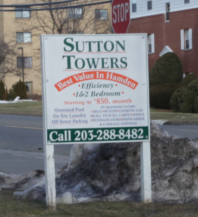 Sutton Towers in Hamden, CT - Foto de edificio - Building Photo