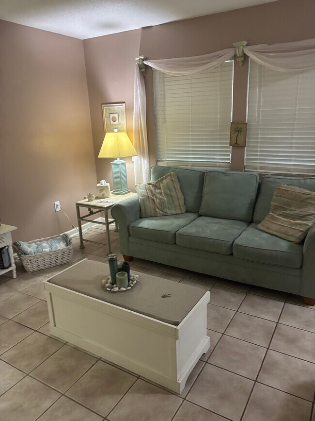 614 4th Ave S in Myrtle Beach, SC - Foto de edificio - Building Photo