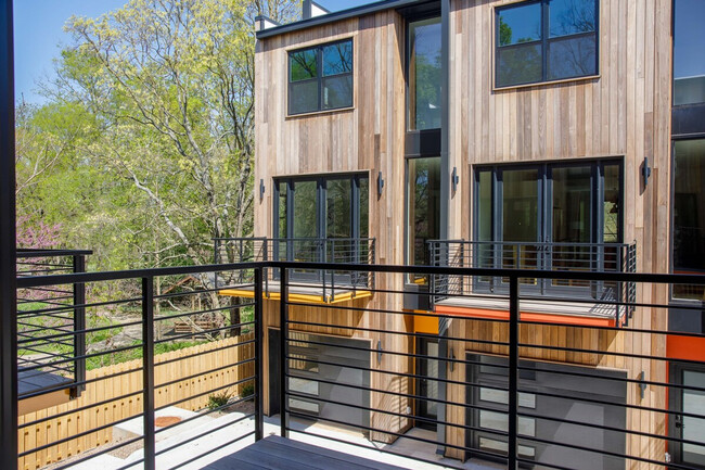 319 NE B St in Bentonville, AR - Building Photo - Building Photo