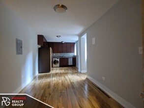 535 W Arlington Pl in Chicago, IL - Building Photo - Building Photo