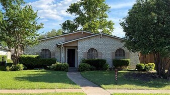 1844 Stockton Trail in Plano, TX - Building Photo