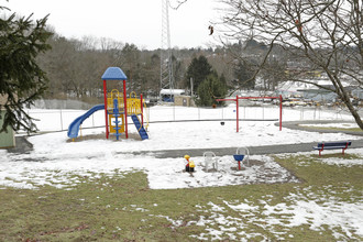 Thomas Village Apartments in Gibsonia, PA - Building Photo - Building Photo