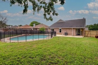 1619 Merritt Dr in Mansfield, TX - Building Photo - Building Photo