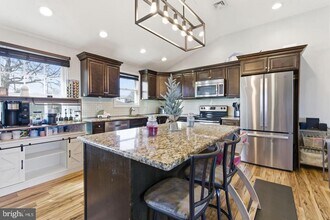 62 Oldbrook Rd in Levittown, PA - Building Photo - Building Photo