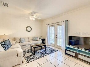 2950 Lucayan Harbour Cir in Kissimmee, FL - Foto de edificio - Building Photo
