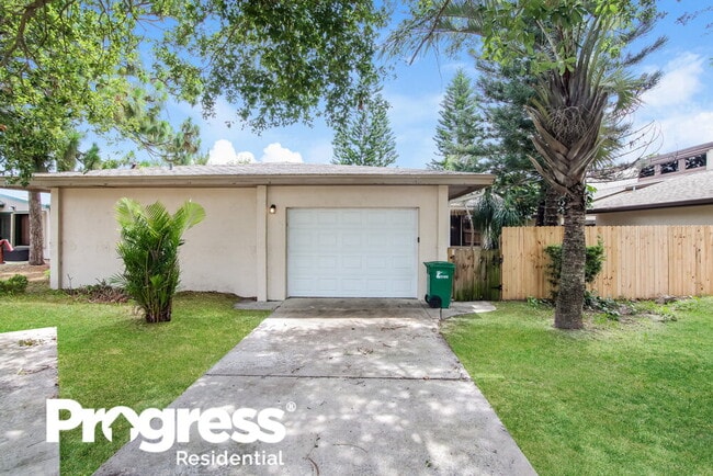 225 Bayhead Dr