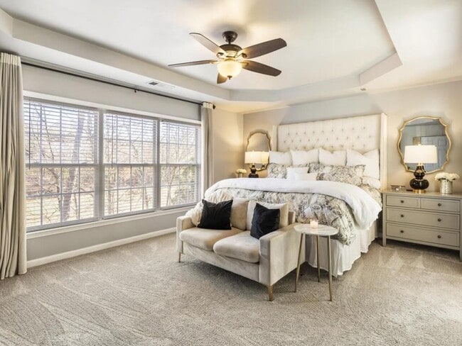 1305 Mountclaire Dr in Cumming, GA - Foto de edificio - Building Photo