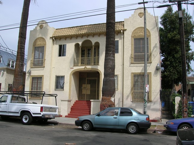 1430 S Bonnie Brae St in Los Angeles, CA - Foto de edificio - Building Photo