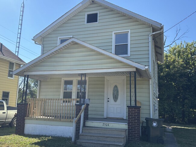 property at 2504 Navarre Rd SW