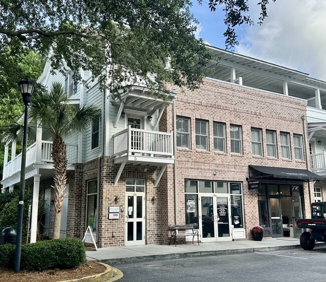5 Promenade St in Bluffton, SC - Building Photo - Building Photo