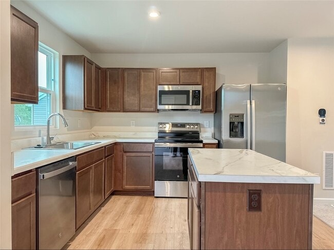 14 Trailhead Rd in Henrietta, NY - Building Photo - Building Photo