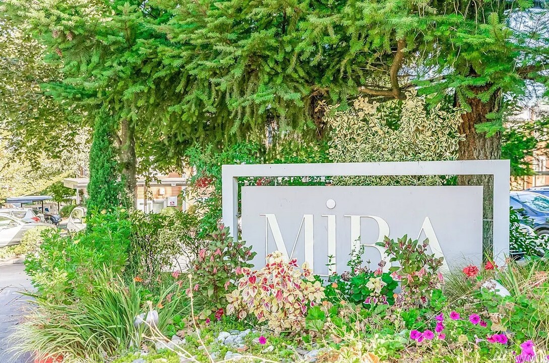714 Kirkland Way in Kirkland, WA - Building Photo