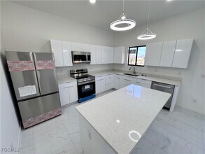 4114 NW 38th St in Cape Coral, FL - Building Photo - Building Photo