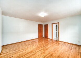 1066-1066 Tower Rd in Halifax, NS - Building Photo - Building Photo