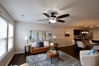 1502 Stonewall Manor Dr in Henrico, VA - Building Photo - Building Photo