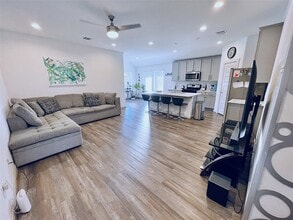 6811 Fleetwood Crescent Wy in Richmond, TX - Building Photo - Building Photo