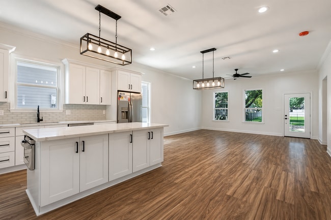 2707 Jackson Blvd in Chalmette, LA - Building Photo - Building Photo