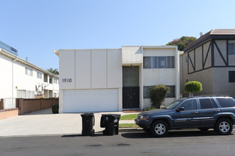 1910 Corinth Ave in Los Angeles, CA - Building Photo - Building Photo