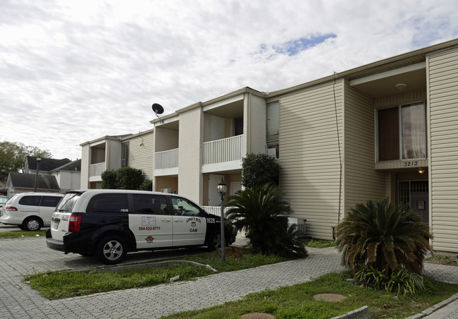 Willowdale Apartments in Metairie, LA - Foto de edificio - Building Photo