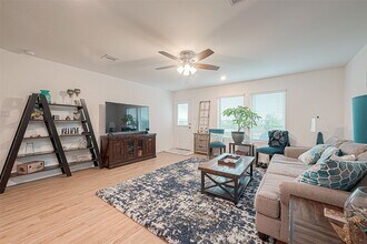 724 Cedar Gate Ln in La Marque, TX - Building Photo - Building Photo