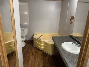 780 County Rd 2218 in Cleveland, TX - Building Photo - Building Photo