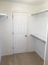 6323 Lakeside Ln in Lawrence, KS - Building Photo - Building Photo