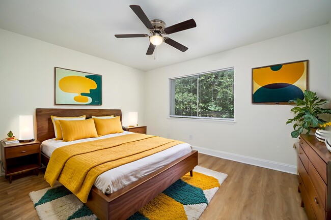 Beacon Pointe Apartments