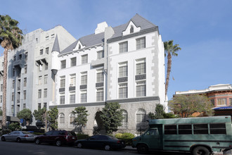 520 S Hobart Blvd in Los Angeles, CA - Foto de edificio - Building Photo