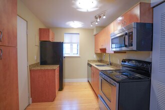 613 Westgate Ave, Unit B in University City, MO - Building Photo - Building Photo